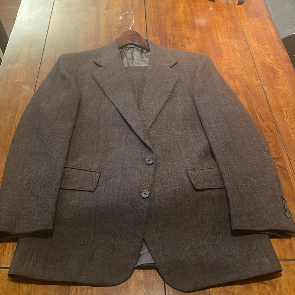 Polo Ralph Lauren 2 piece flannel suit, 40R X34W trouser, olive herringbone.